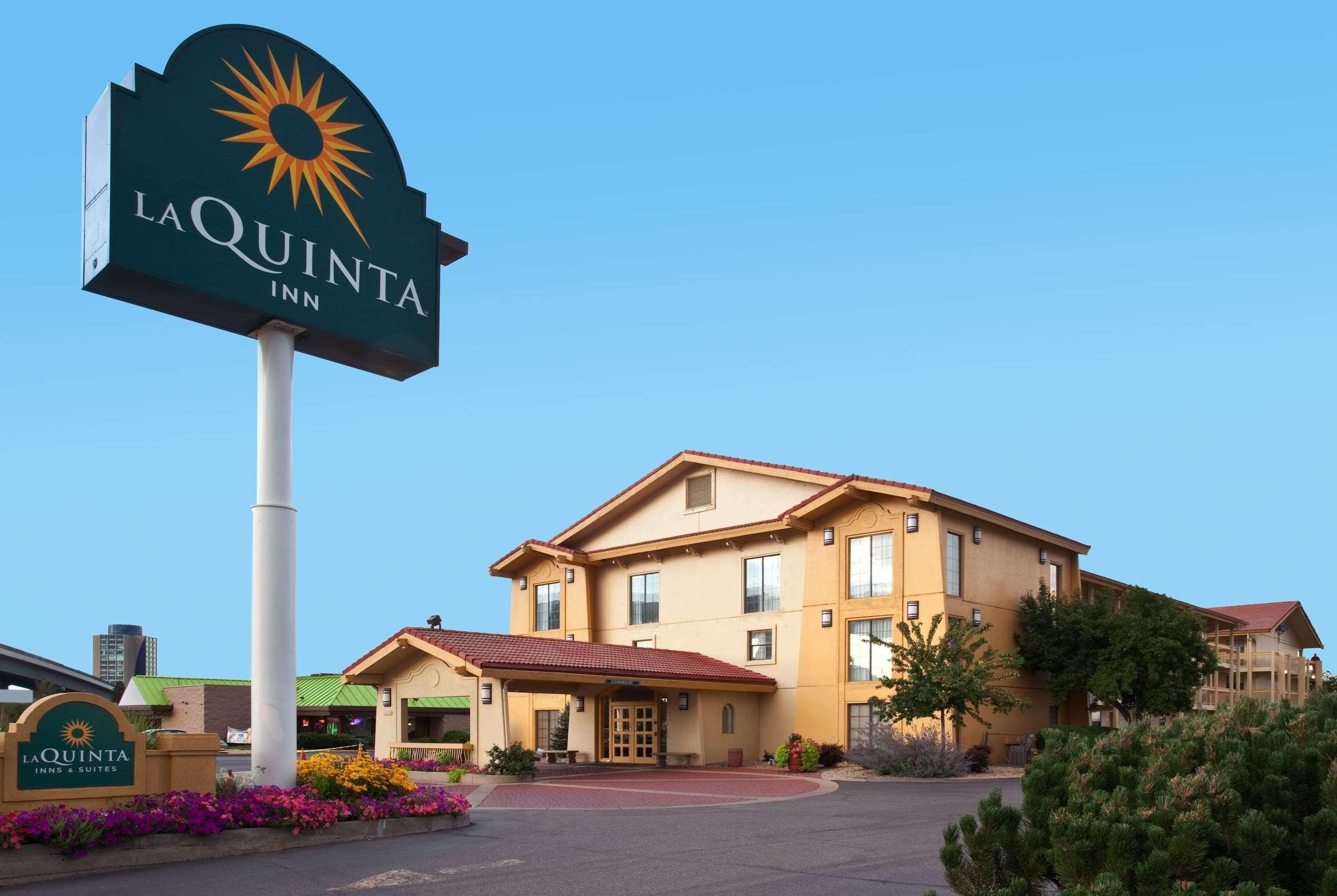 La Quinta Inn By Wyndham Denver Central Екстериор снимка