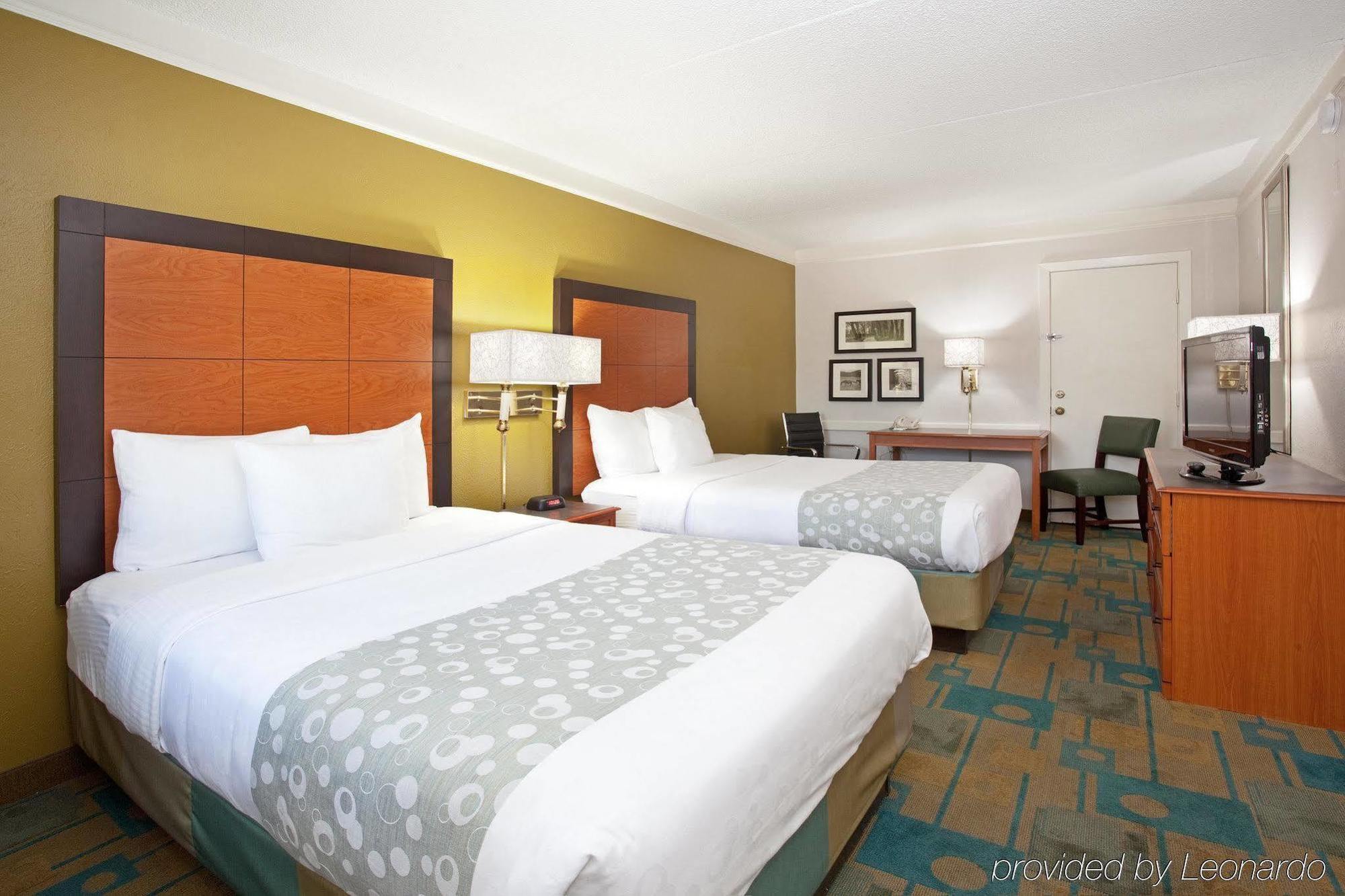 La Quinta Inn By Wyndham Denver Central Екстериор снимка